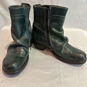 Fly London Hunter Green slouchy boots